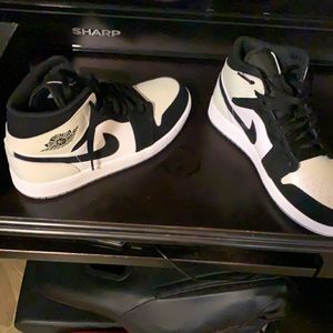 air jordan 1 diamond mids size 9.5